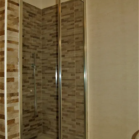 Narciso Nocleg ze śniadaniem